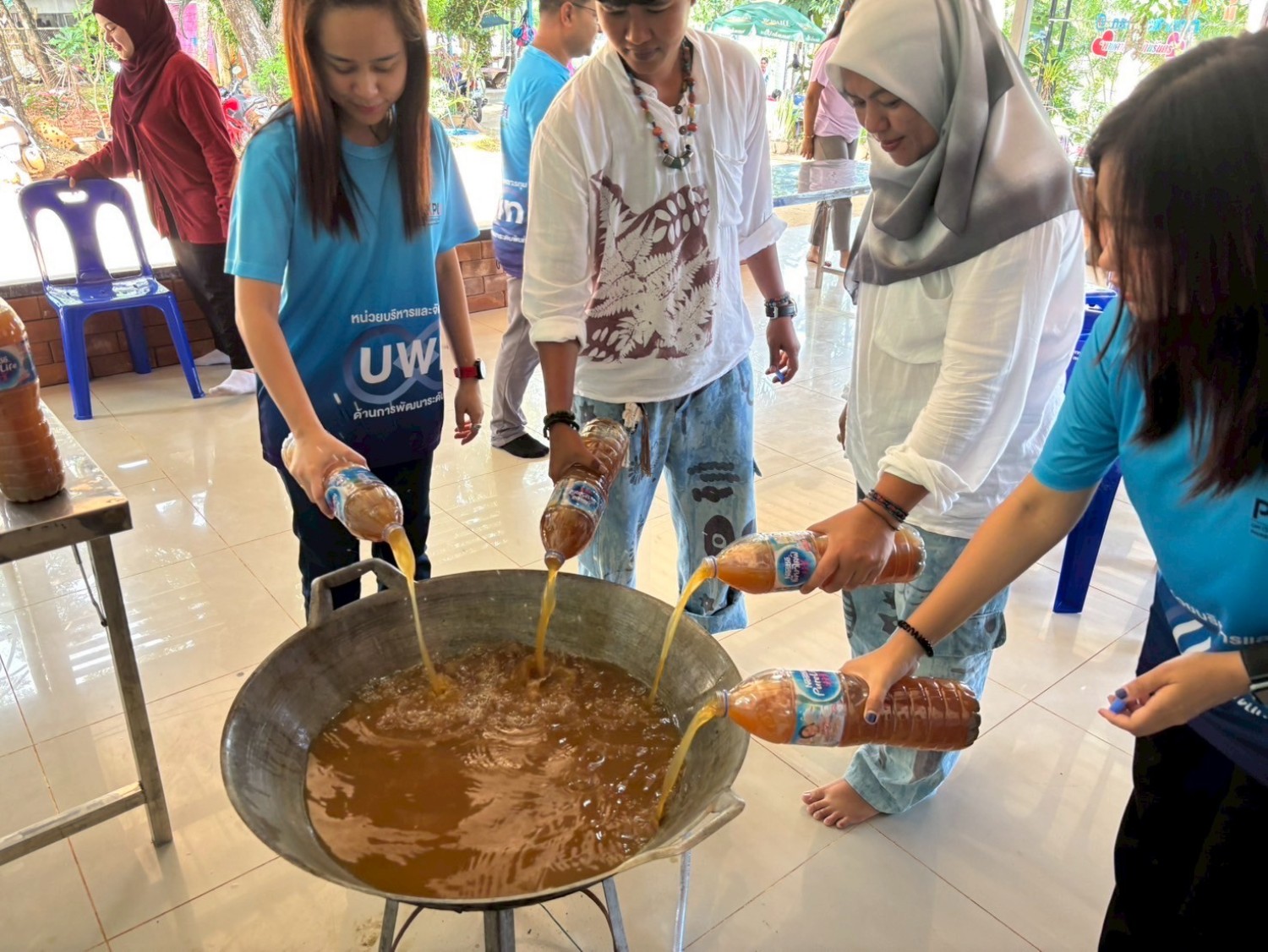 สารช่วยติดสีจากธรรมชาติ (Green Guard Batik)
