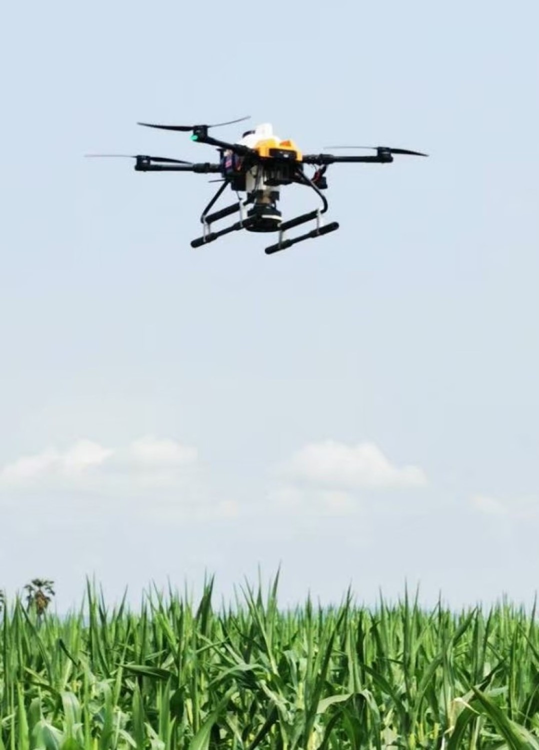 ระบบหว่านสารเคมีแบบอัดเม็ดด้วยอากาศยานไร้นักบินทางการเกษตรแบบขึ้นลงทางดิ่งแบบหลายใบพัด