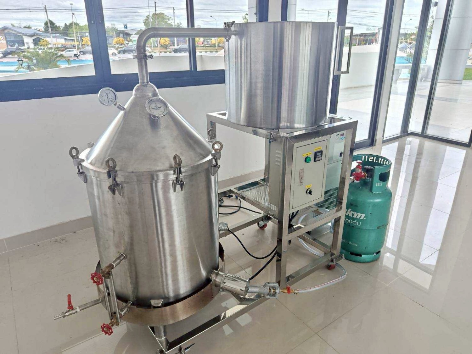 เครื่องสกัดน้ำมันหอมระเหย