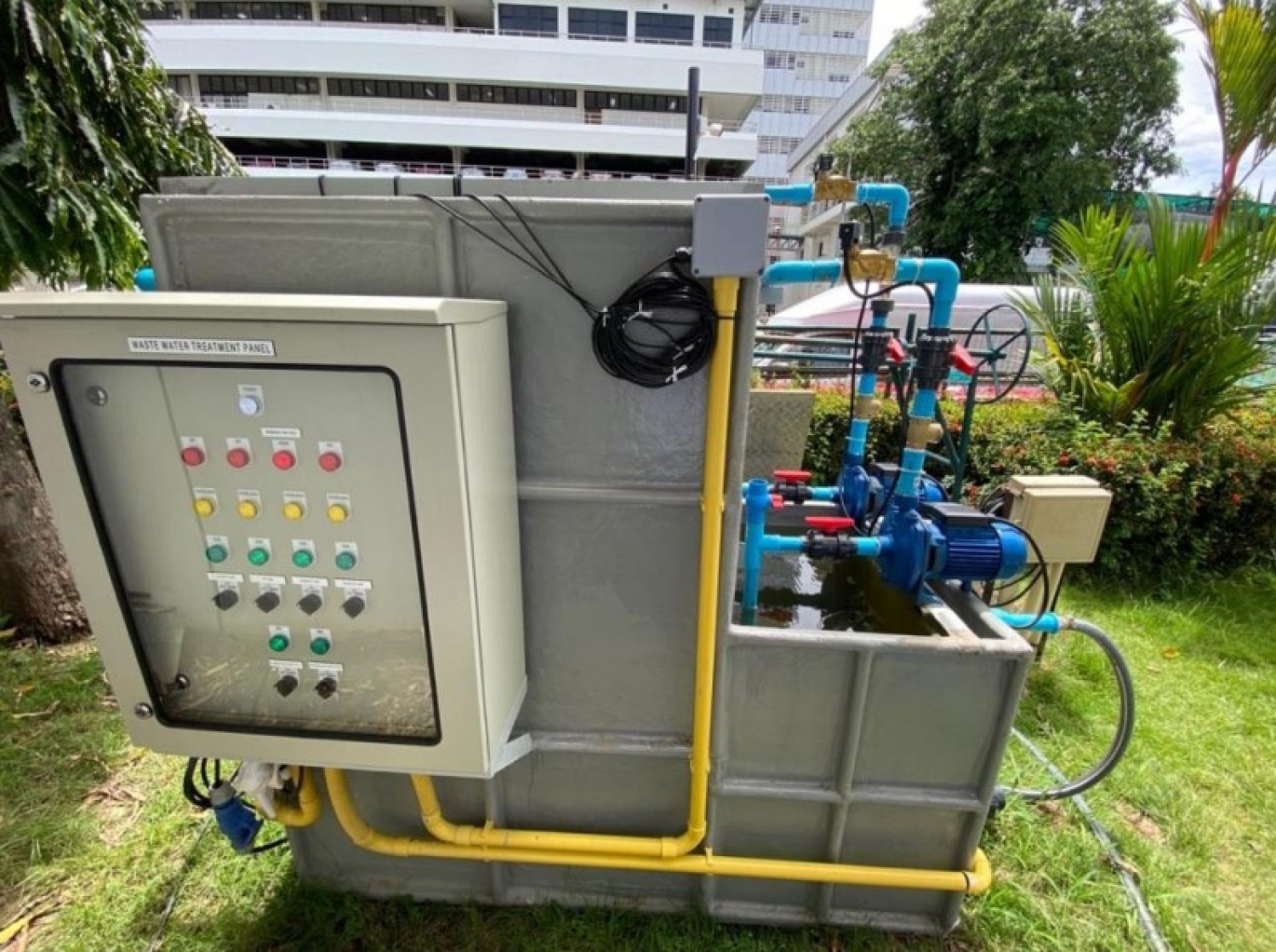 ระบบสาธิตถังปฎิกรณ์ชีวภาพเมมเบรนเพื่อกำจัดสารกลุ่มยา ร่วมกับระบบไฟฟ้าพลังงานแสงอาทิตย์