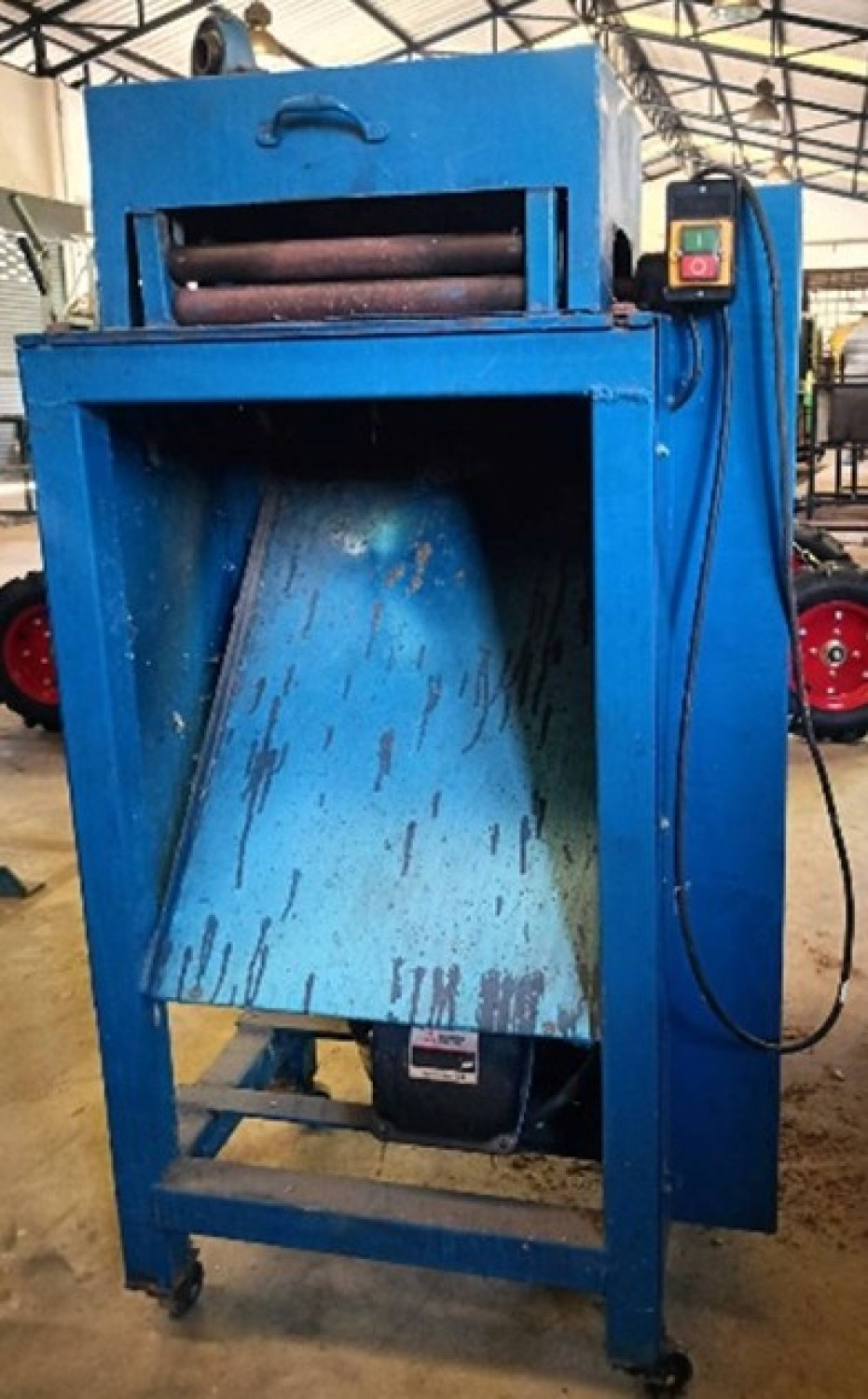 เครื่องตี/สกัดเส้นใยกันชง